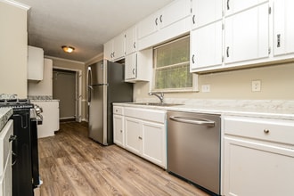 245 Devilla Ct in Fayetteville, GA - Building Photo - Building Photo