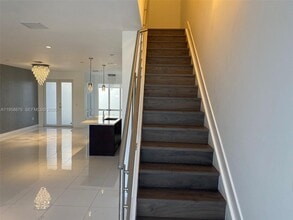 6430 NW 104th Path in Medley, FL - Building Photo - Building Photo