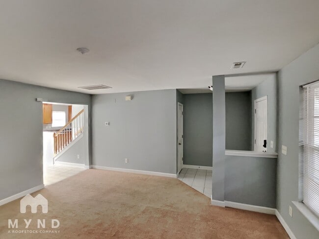 14008 Mallard Lake Rd in Charlotte, NC - Foto de edificio - Building Photo