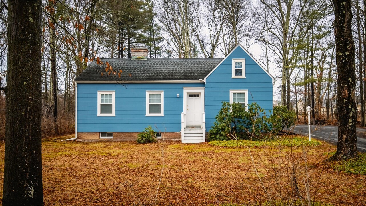 209 Rhinecliff Rd in Rhinebeck, NY - Building Photo