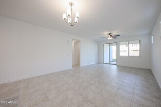 8730 W Pasadena Ave in Glendale, AZ - Building Photo - Building Photo