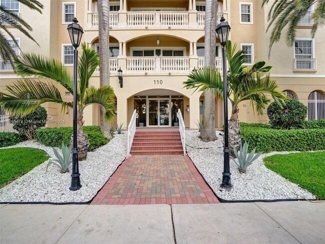 110 Hendricks Isle in Fort Lauderdale, FL - Foto de edificio - Building Photo