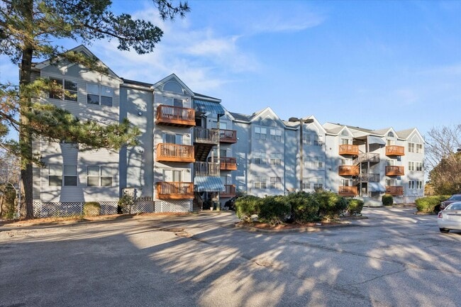 1563 N King St in Hampton, VA - Building Photo - Building Photo