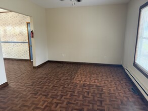 9 Cowing St in Jamestown, NY - Building Photo - Building Photo