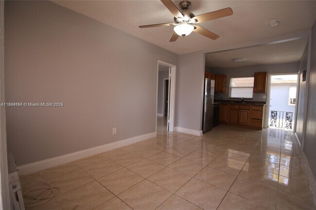 317 SE 2nd St in Hallandale Beach, FL - Building Photo - Building Photo
