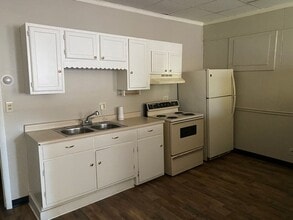 637 E Wheeling St in Lancaster, OH - Building Photo - Building Photo