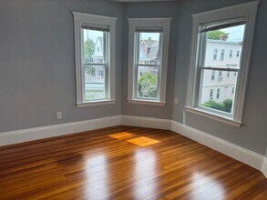 19 New Hampshire Ave, Unit 3 in Somerville, MA - Building Photo - Building Photo