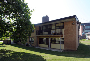 8 Arbor Dell Rd Apartments