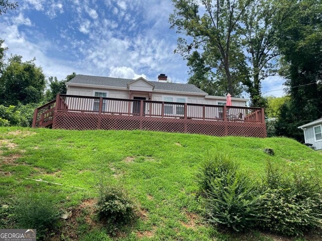 property at 12 Morningside Dr SW