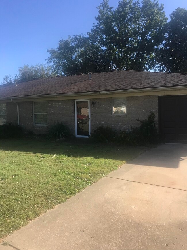 property at 407 Leffel Ct