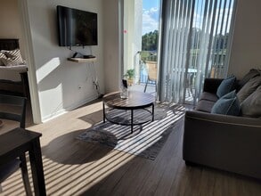 4114 Breakview Dr, Unit 2 in Orlando, FL - Building Photo - Building Photo