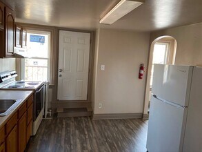 520 N 8th St-Unit -3 in Lebanon, PA - Building Photo - Building Photo