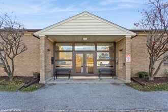 Augustana Homes Glenbrook (A 55+ Community) in Stamford, CT - Building Photo - Building Photo