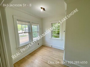 845 Jackson St in Oshkosh, WI - Building Photo - Building Photo