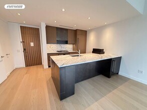 555 W 22nd St in New York, NY - Building Photo - Building Photo