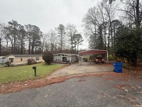 2211 Circlestone Ct in Colonial Heights, VA - Building Photo - Building Photo