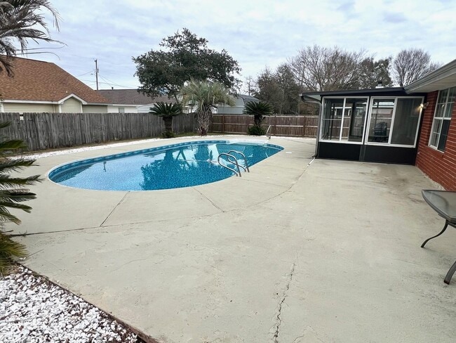 318 Riverchase Blvd in Crestview, FL - Building Photo - Building Photo