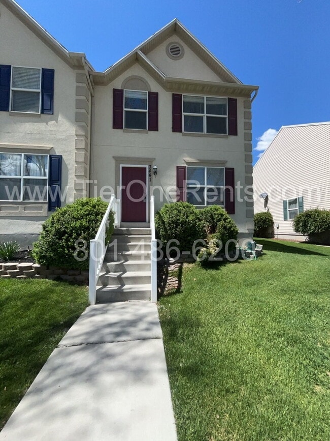 property at 3441 Peregrine Rd