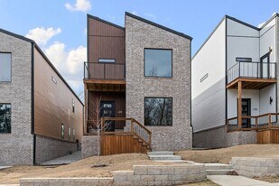 491 S Happy Hollow Rd in Fayetteville, AR - Building Photo