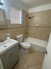1235 NW 6th St in Miami, FL - Building Photo - Building Photo