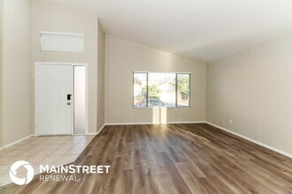 11151 N Desert Flower Dr in Tucson, AZ - Building Photo - Building Photo