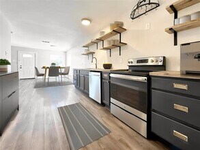 1518 Walmsley Ave in Dallas, TX - Foto de edificio - Building Photo