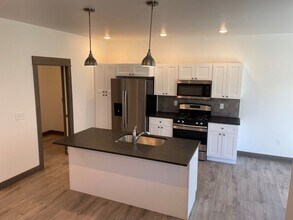 1033 Cassandra Ln in Bozeman, MT - Building Photo - Building Photo
