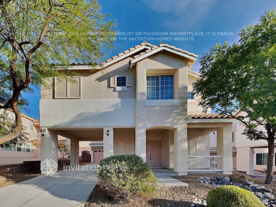 2289 Bull Lake Dr in Henderson, NV - Building Photo