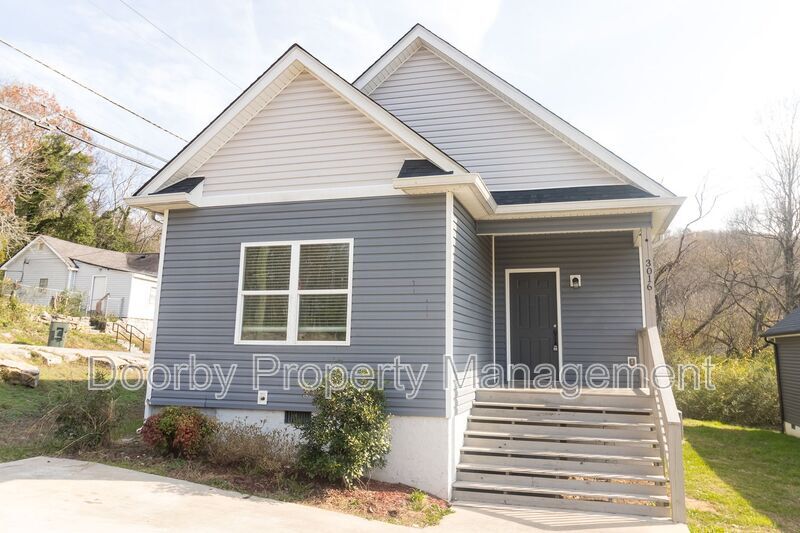 3016 N Chamberlain Ave in Chattanooga, TN - Building Photo