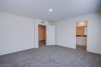 4949 Fern Mesa Ave in Las Vegas, NV - Building Photo - Building Photo