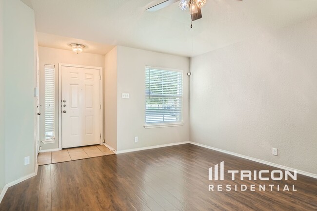 2128 Conner Dr in New Braunfels, TX - Building Photo - Building Photo