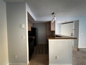 5124 Conroy Rd in Orlando, FL - Building Photo - Building Photo