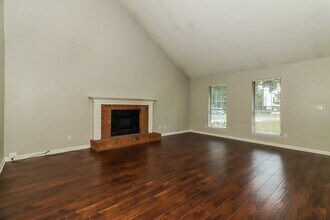 2521 Country Lake Cir in Powder Springs, GA - Building Photo - Building Photo