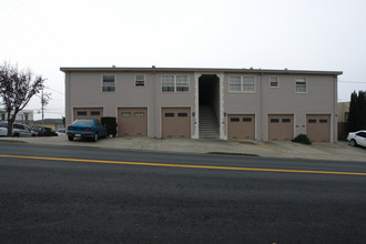 653 Miller Ave in South San Francisco, CA - Foto de edificio - Building Photo