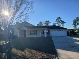 5862 Barkley Ln in Hahira, GA - Building Photo