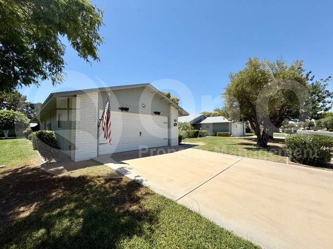 12527 W Prospect Dr in Sun City West, AZ - Building Photo - Building Photo