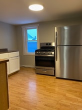 77 Railroad St in Johnson, VT - Building Photo - Building Photo