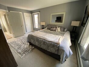 18 Scamman St, Unit Beautiful SoPo Home in South Portland, ME - Foto de edificio - Building Photo