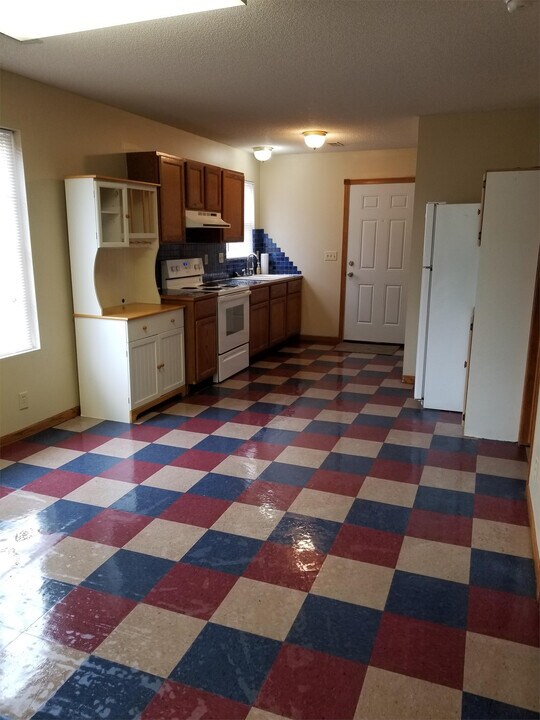 1550 S Gold St in Wichita, KS - Building Photo