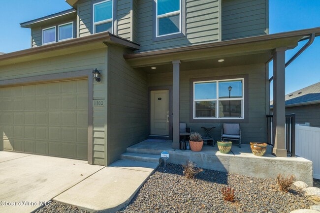 property at 1102 S Best Rd