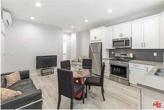 420 W Century Blvd, Unit 420 S. Citrus Avenue. in Los Angeles, CA - Building Photo - Building Photo