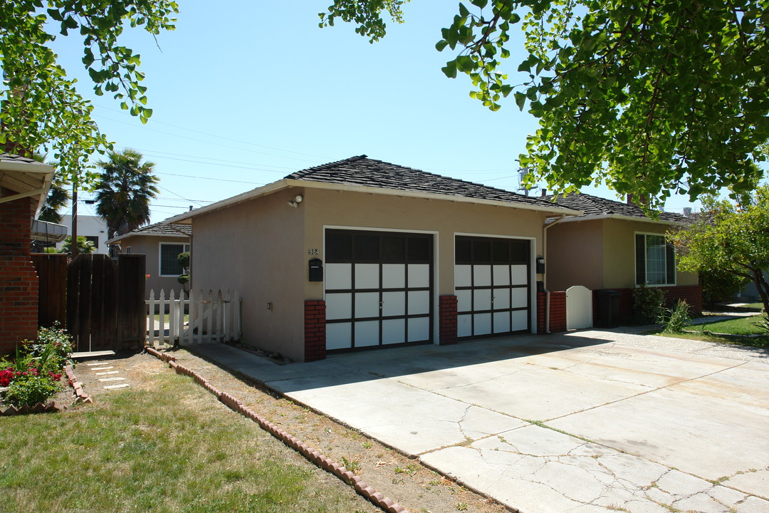 984-986 Zarick Dr in San Jose, CA - Building Photo