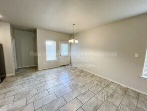 11207 Akron Ave in Lubbock, TX - Building Photo - Building Photo