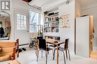 922 King St W in Toronto, ON - Building Photo - Building Photo