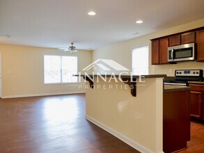 592 Leesville Rd in Lynchburg, VA - Building Photo - Building Photo