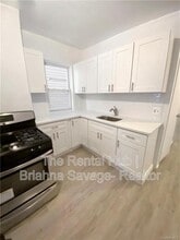 411 Warburton Ave in Hastings On Hudson, NY - Building Photo - Building Photo