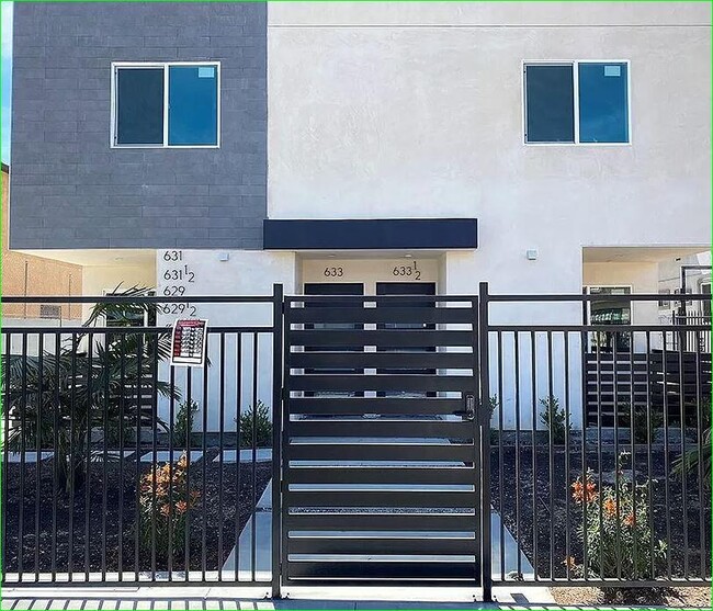 633 N Normandie Ave, Unit 633.5 in Los Angeles, CA - Foto de edificio - Building Photo