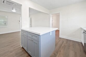 2421 NW 152nd St in Opa Locka, FL - Building Photo - Building Photo