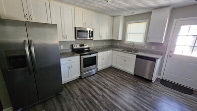 3332 Stilworken Dr in Chesapeake, VA - Building Photo - Building Photo
