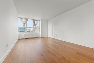 88 Morgan St in Jersey City, NJ - Foto de edificio - Building Photo